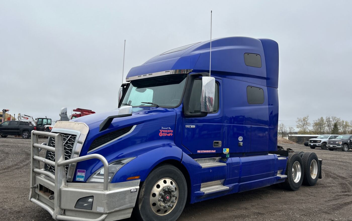 2020 Volvo VNL 6x4 TA Sleeper
